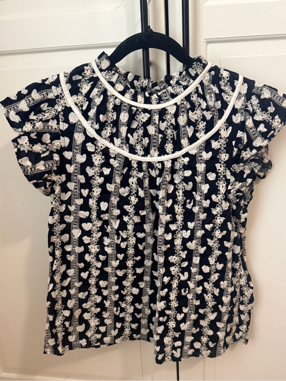 Black and White Floral Stripe Flutter Sleeve Blouse